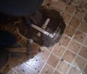 正蓝旗卫生间漏水维修公司为您分享下卫生间渗水如何处理及注意事项